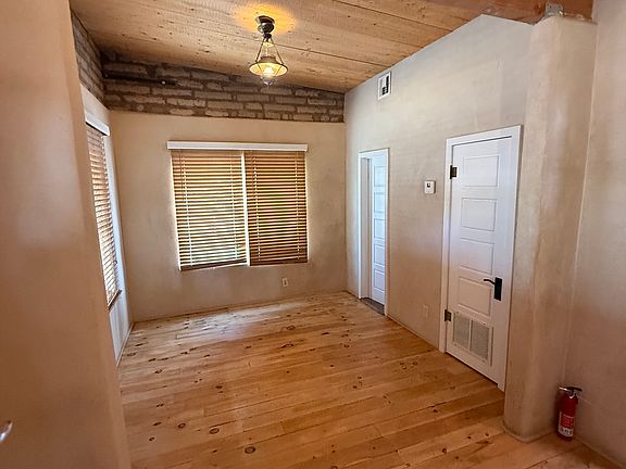 3rd image of 1038 S Herbert Ave