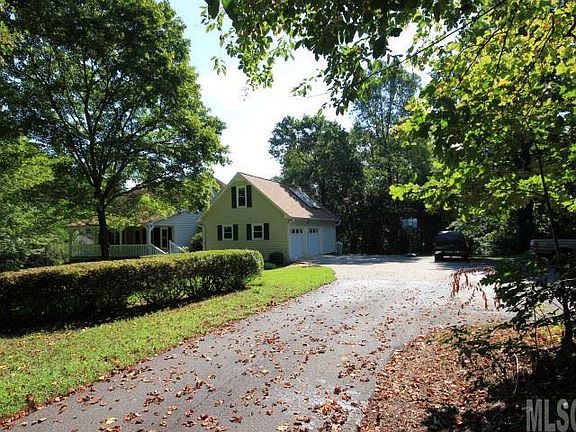 3rd image of 104 Shady Ln
