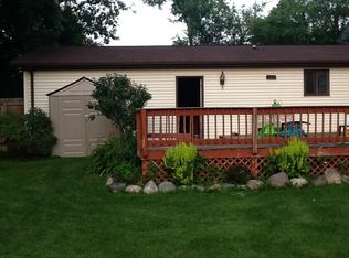 419 Maplewood Dr, Lakemoor, IL