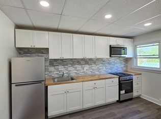23-25 N Depot St #B, Ludlow, VT 05149