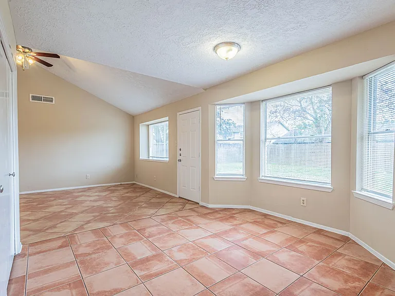 2516 Orion Dr — Photo 7