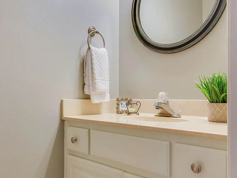 2306 Sharondale Dr — Photo 17