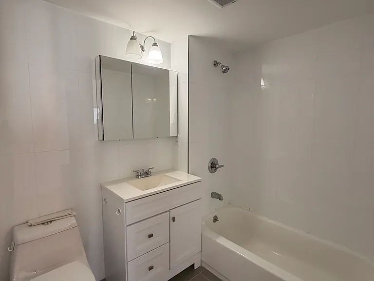 21410 15th Ave #2C — Photo 4