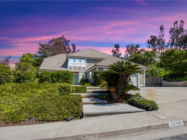 1070 S Road Runner Rd, Anaheim, CA 92807