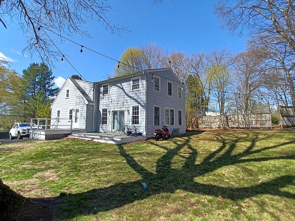 1st image of 285 Lowell St