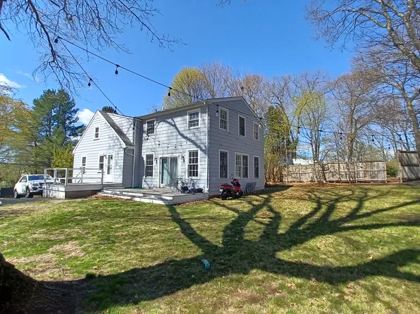 285 Lowell St, Lexington, MA 02420