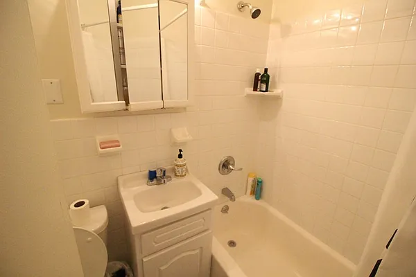 Rented by Zumper Inc | media 15