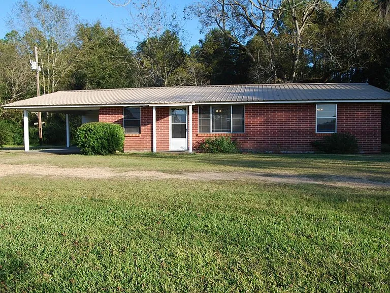 2128 Highway 27 — Photo 12