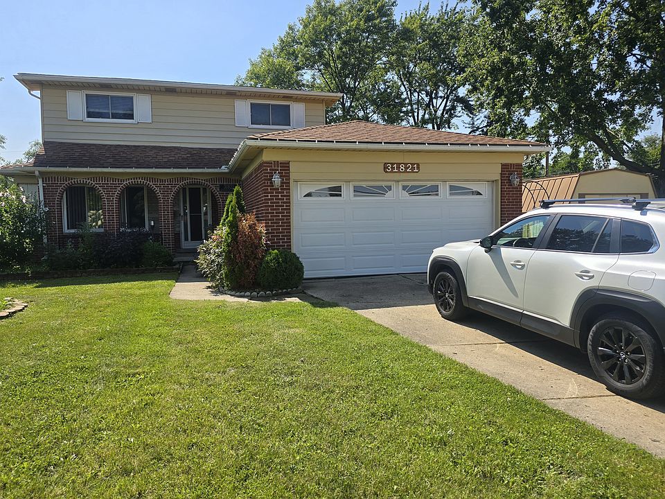 1st image of 31821 Beechwood Dr