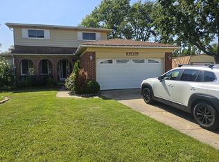 31821 Beechwood Dr, Warren, MI 48088