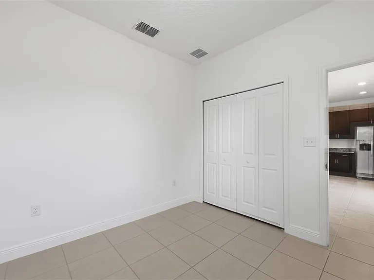 304 Begonia Ct — Photo 23
