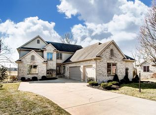 160 S Pond Ct, Springboro, OH 45066