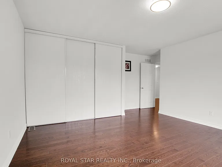 115 Tapestry Dr #1 — Photo 33