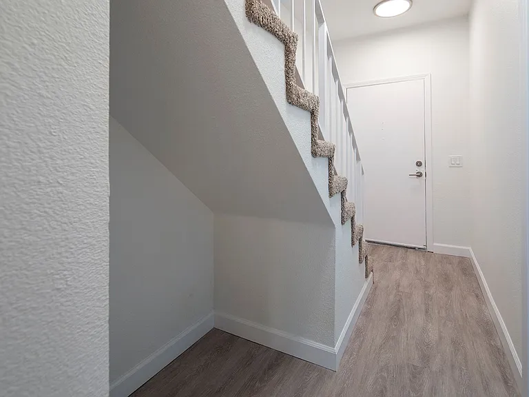Golden Pacific Apartments — Photo 27