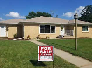 15 4th Ave, Underwood, IA 51576