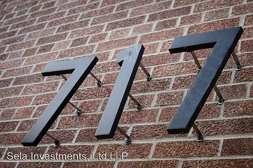 3rd image of 717 University Ave SE APT 206