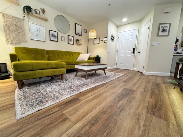 330 Leslie Cmn APT 110, Livermore, CA 94550