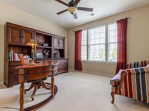 5th image of 2942 Ravinia Cir