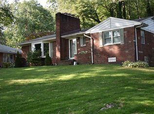 305 Skyview Dr, Akron, OH 44319