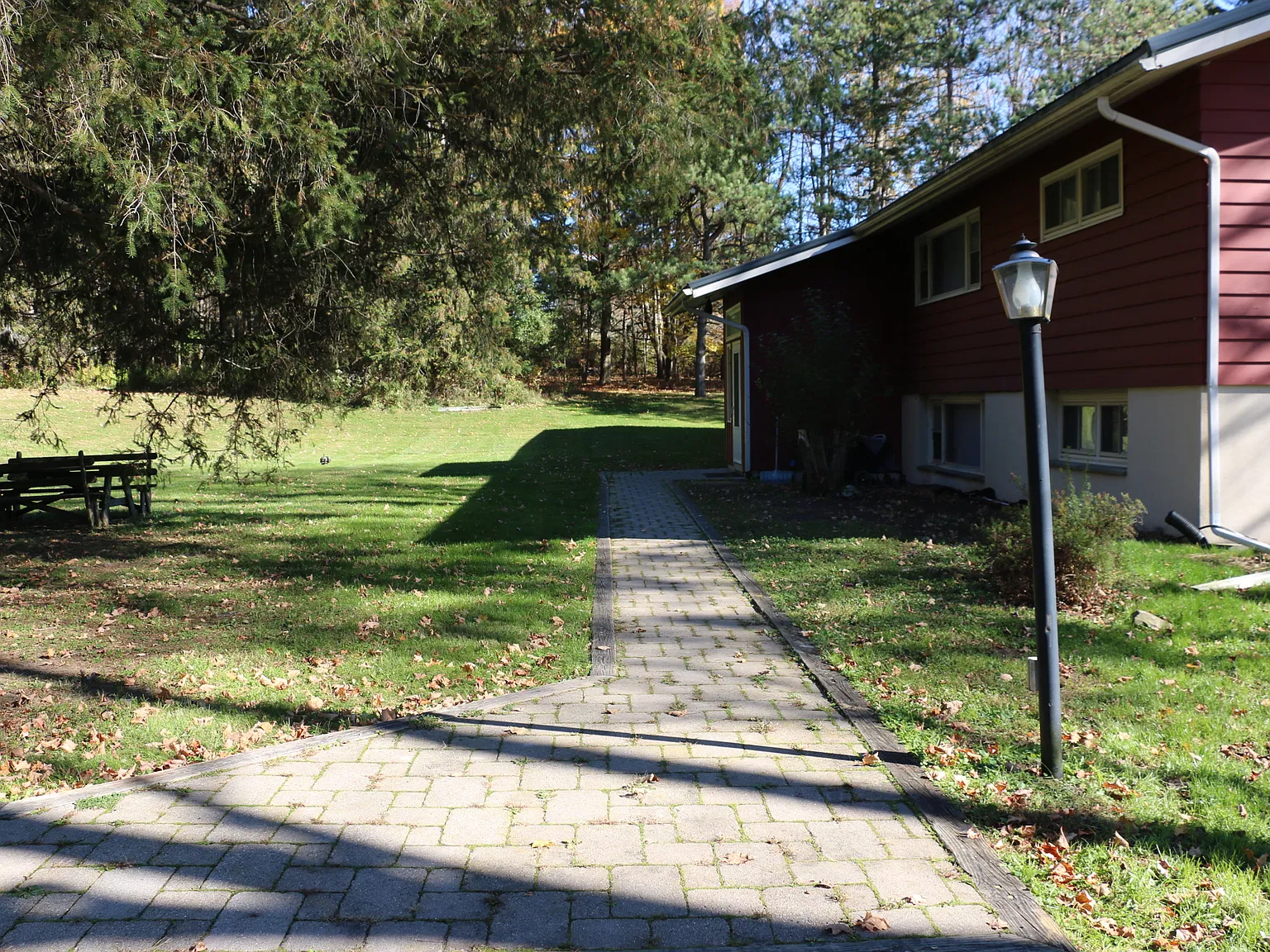 2 bed, 800 sqft, $1,450 — Photo 2