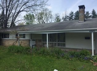 484 1/2 New Castle St, Slippery Rock, PA 16057