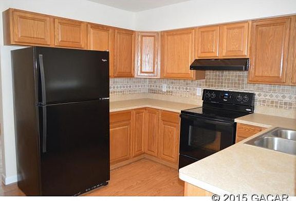 2nd image of 1706 NE 28th Ave