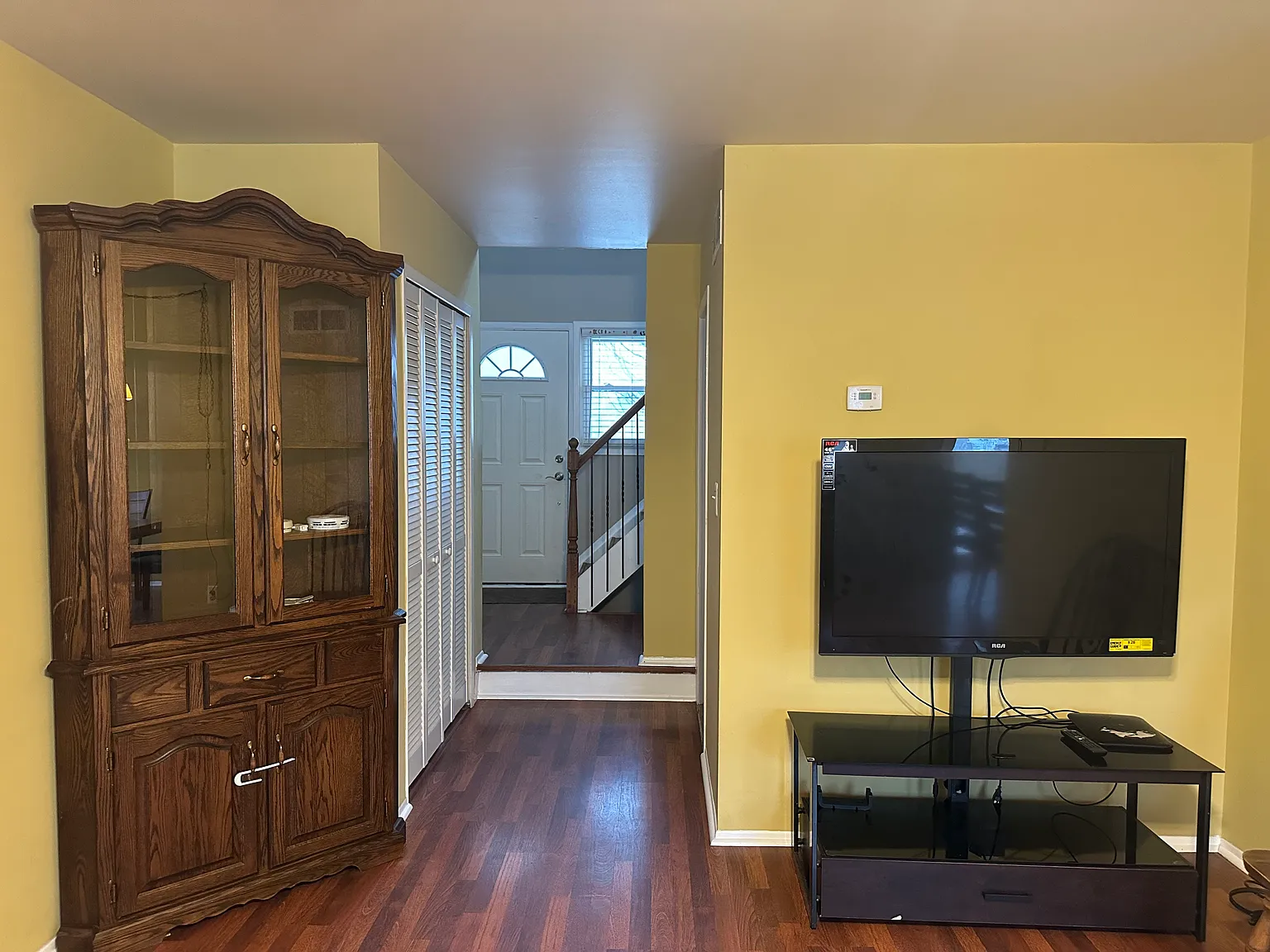 3 bed, 1.5 bath, 1487 sqft, $1,900 — Photo 3
