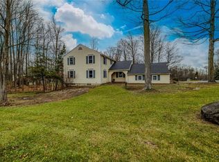 232 Windcrest Dr, Camillus, NY 13031