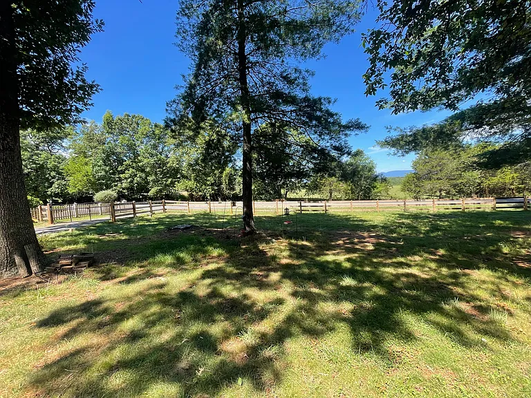 4211 Chris Greene Lake Rd — Photo 3