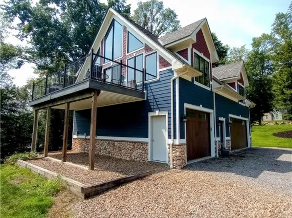 19 Maple Dr, Volant, PA 16156