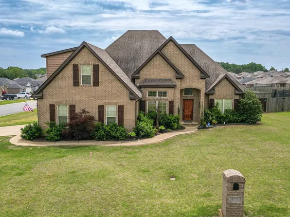 2401 Flatrock Trl, Jonesboro, AR 72404