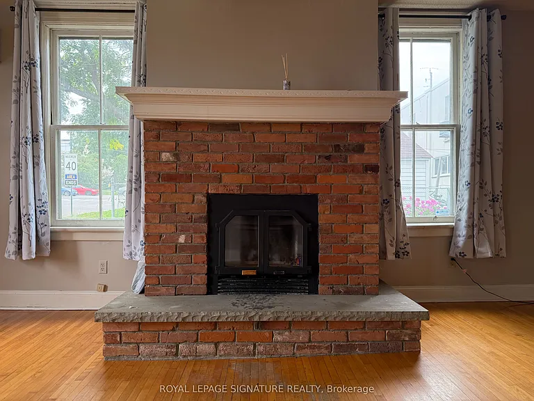 12 Hemlock Ave — Photo 4