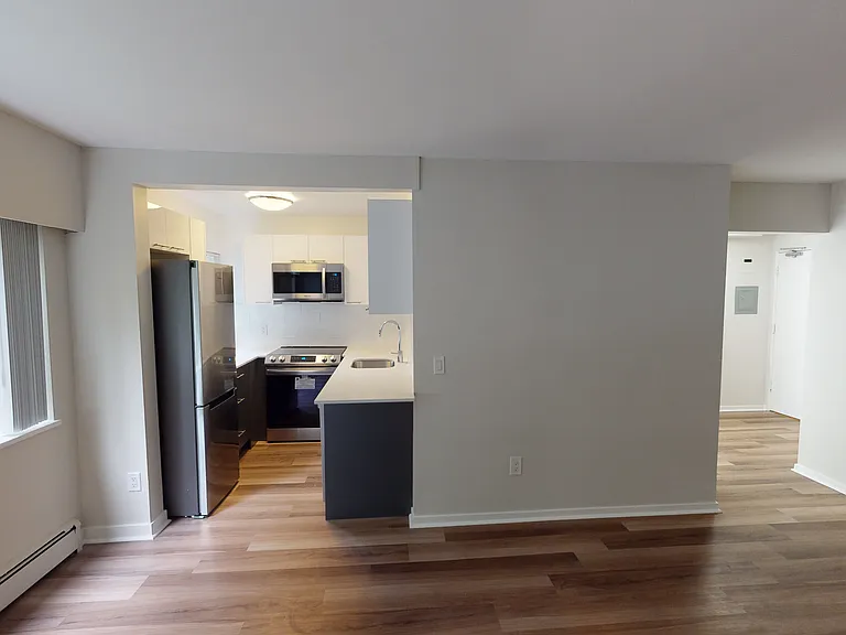 1918 Haro St #203 — Photo 2