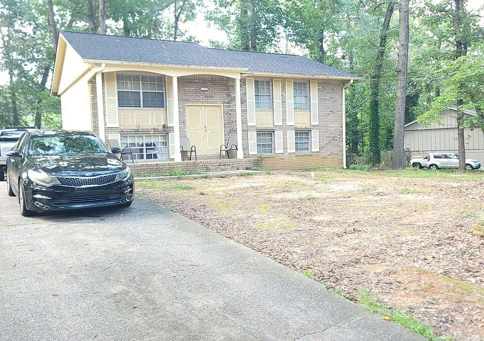 1st image of 3095 Fern Valley Dr SW