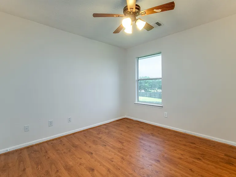 1907 Glen Eden Ct — Photo 26