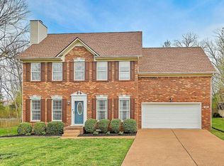 121 Candlewood Ct, Columbia, TN 38401
