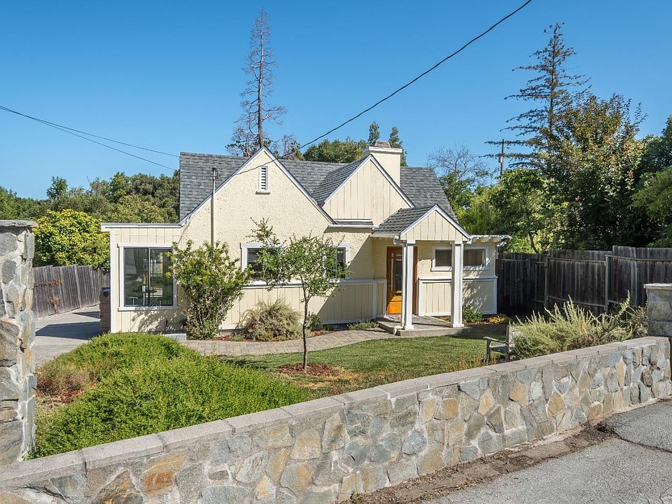 1st image of 807 Vista Dr