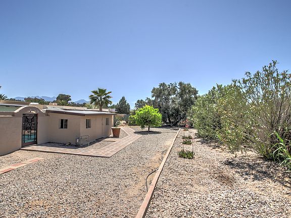 4th image of 371 N Abrego Dr