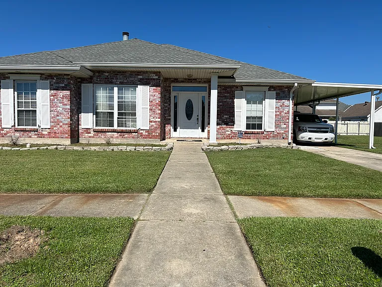 3508 Saint Marie Dr — Photo 2