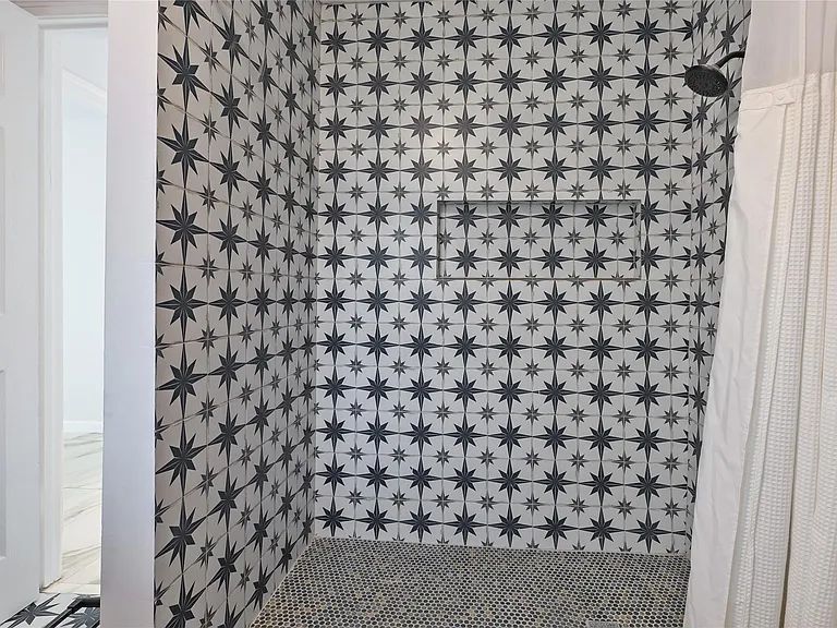 12018 Beinhorn Dr — Photo 20