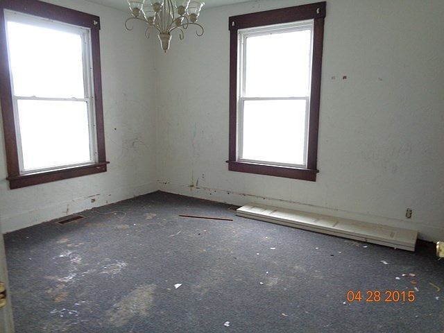 Building Photo 4