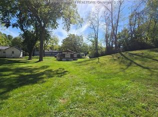 218 Davis St, Beckley, WV 25801