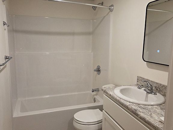 4th image of 73 Goshen Rd #3