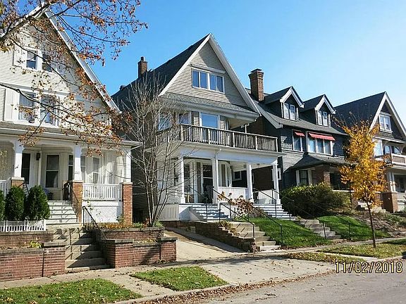 2nd image of 2640 N Farwell Ave