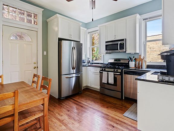 3rd image of 3508 N Bosworth Ave #1