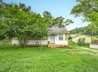 104 Briar Rd, Oak Ridge, TN 37830
