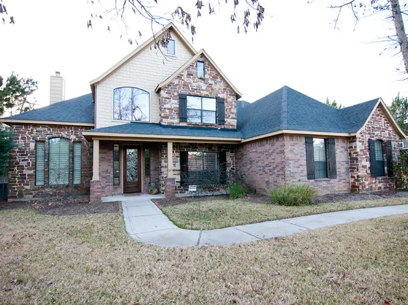 15432 Queen Elizabeth Ct, Montgomery, TX 77316