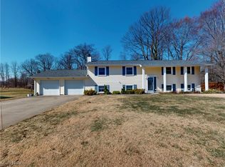 2976 Arcola Rd, Madison, OH 44057