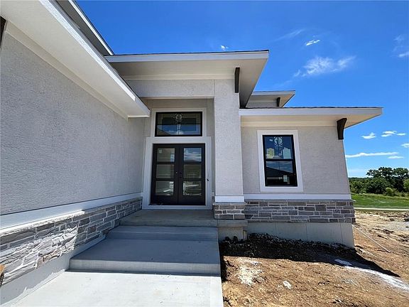 3rd image of 517 Bentwater Dr