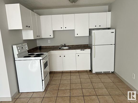 2nd image of 15920 109th Ave NW #5